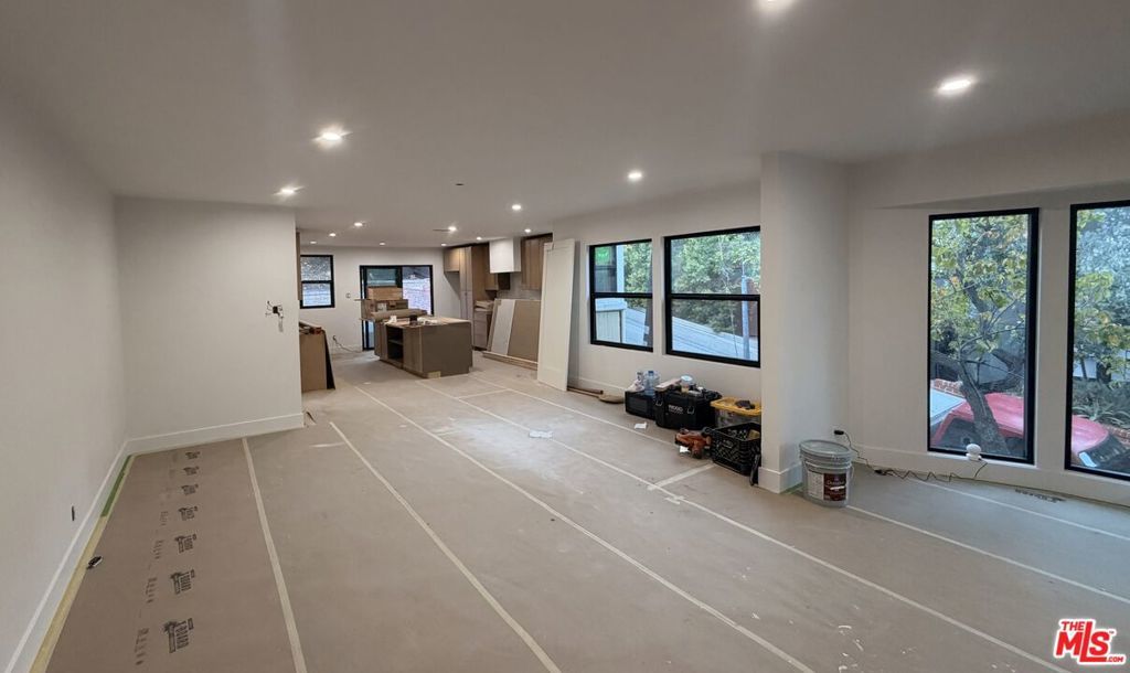 Photo of Listing #25571653