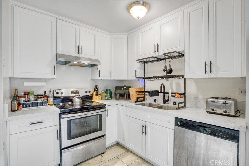 Photo of Listing #RS25250303