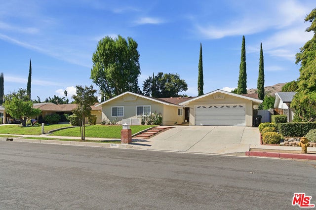 12861 Titian Avenue, Granada Hills
