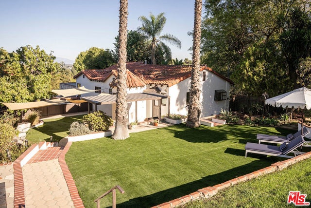 855 Oneonta Drive, Los Angeles