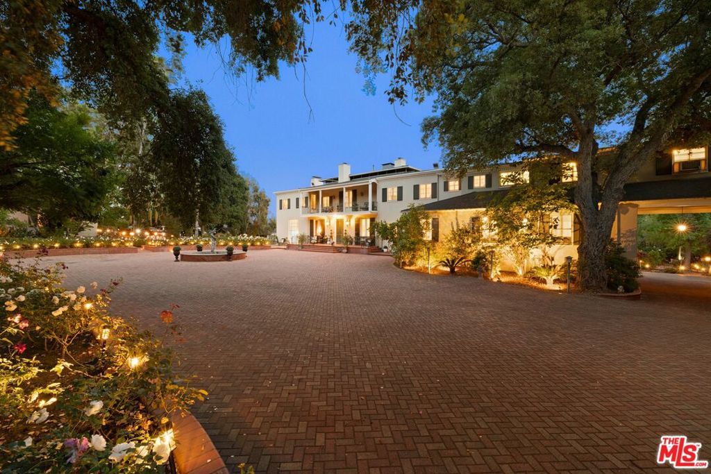 Photo of Listing #25611975