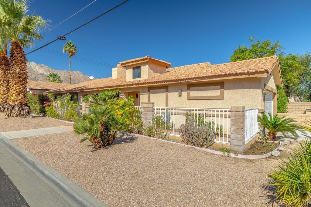 53995 Avenida Mendoza, La Quinta