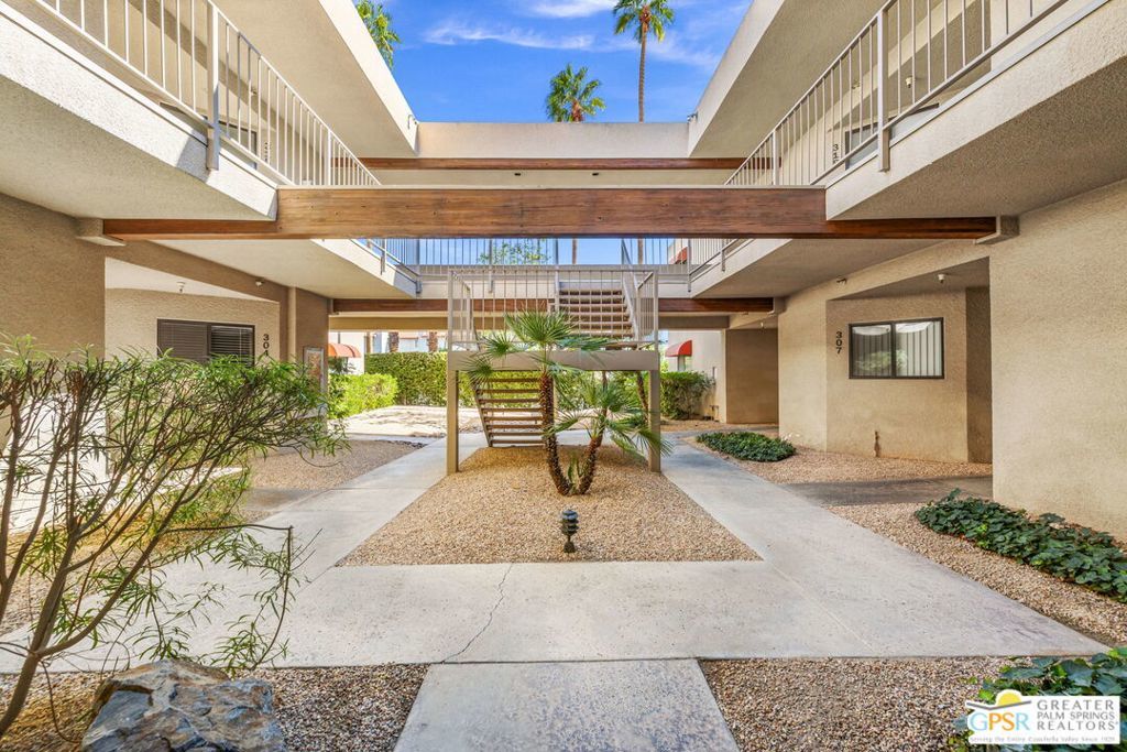 255 Avenida Caballeros # 306, Palm Springs