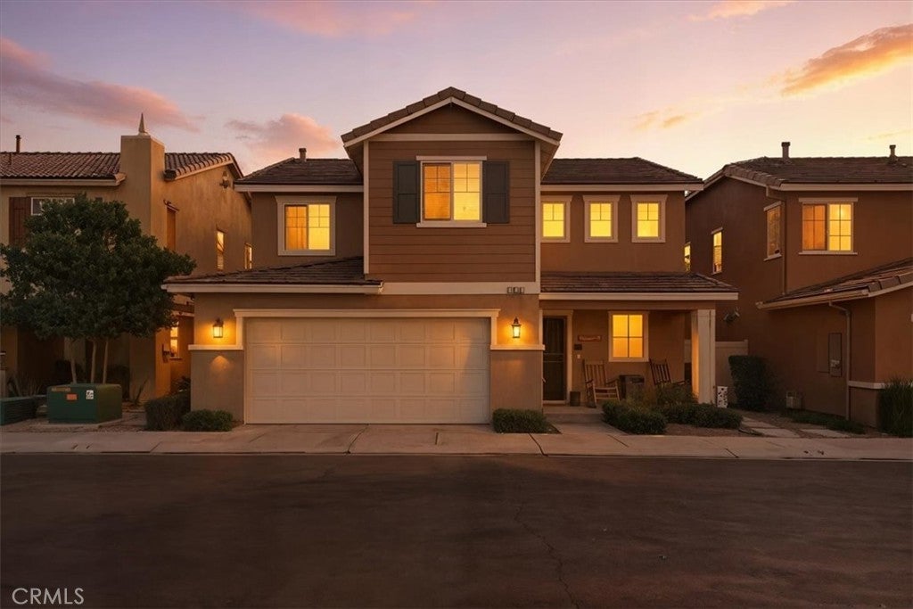 Photo of Listing #IV25248069