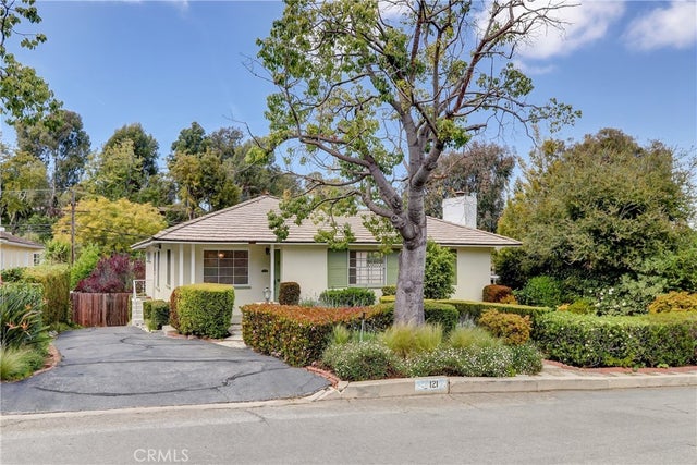 121 Via Ardilla, Palos Verdes Estates.