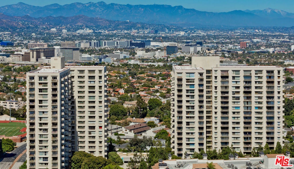 Photo of Listing #25613627