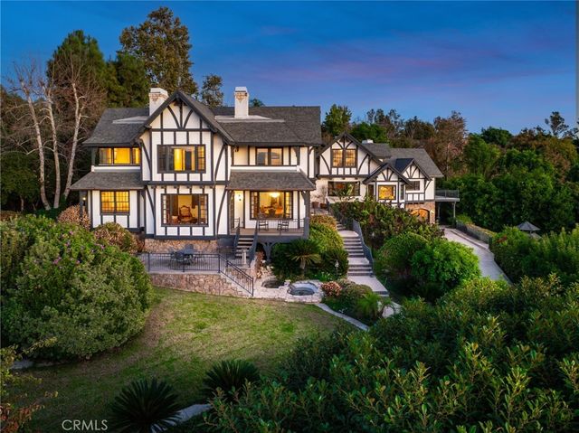 7008 Hawarden, Riverside