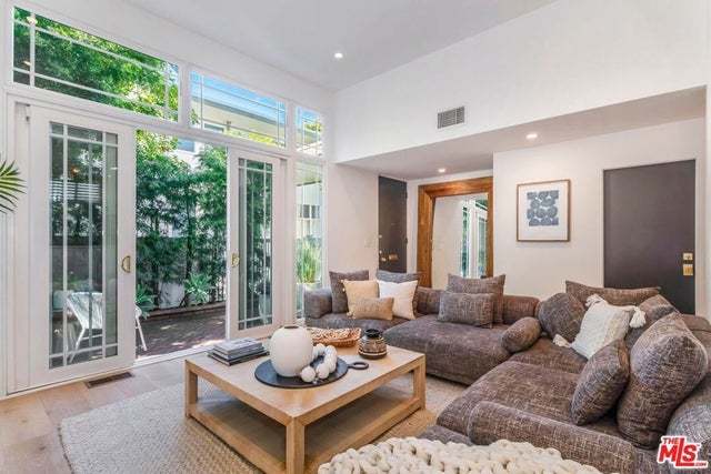 4314 Kling Street # 23, Burbank