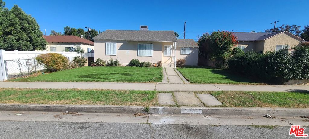 6000 Lindley Avenue, Encino