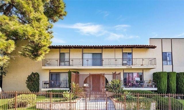 756 Inglewood, Inglewood