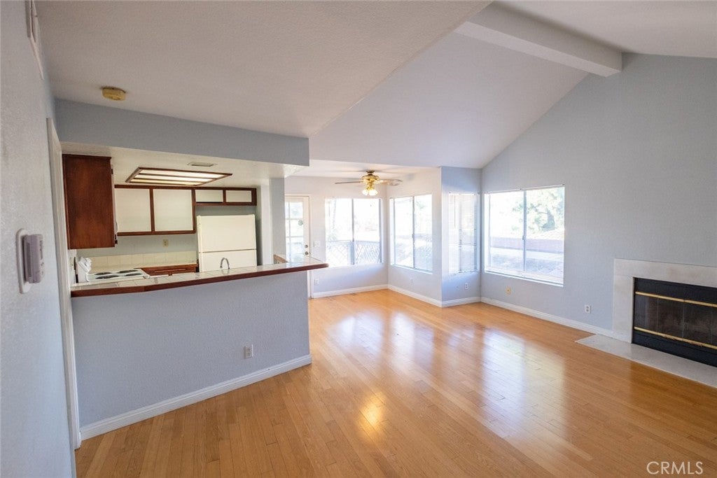 Photo of Listing #PW25251455