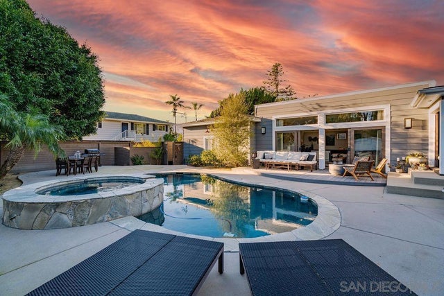 6232 La Jolla Blvd, La Jolla.