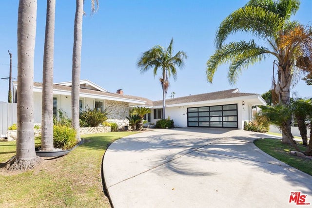 6430 S Sherbourne Drive, Los Angeles