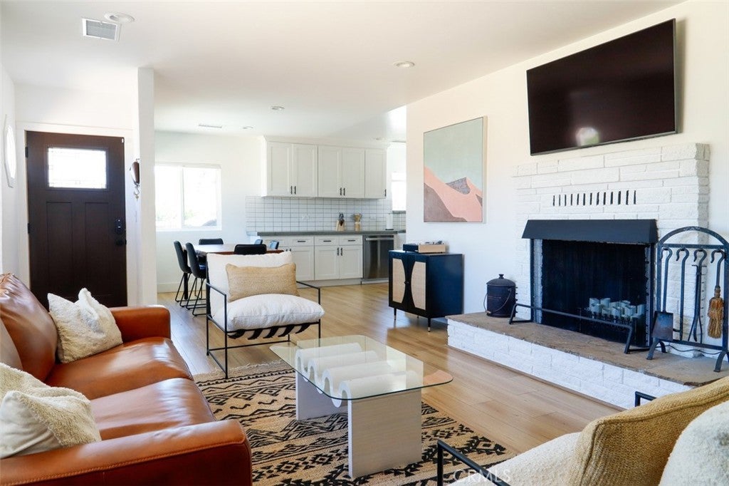 Photo of Listing #PW25252123