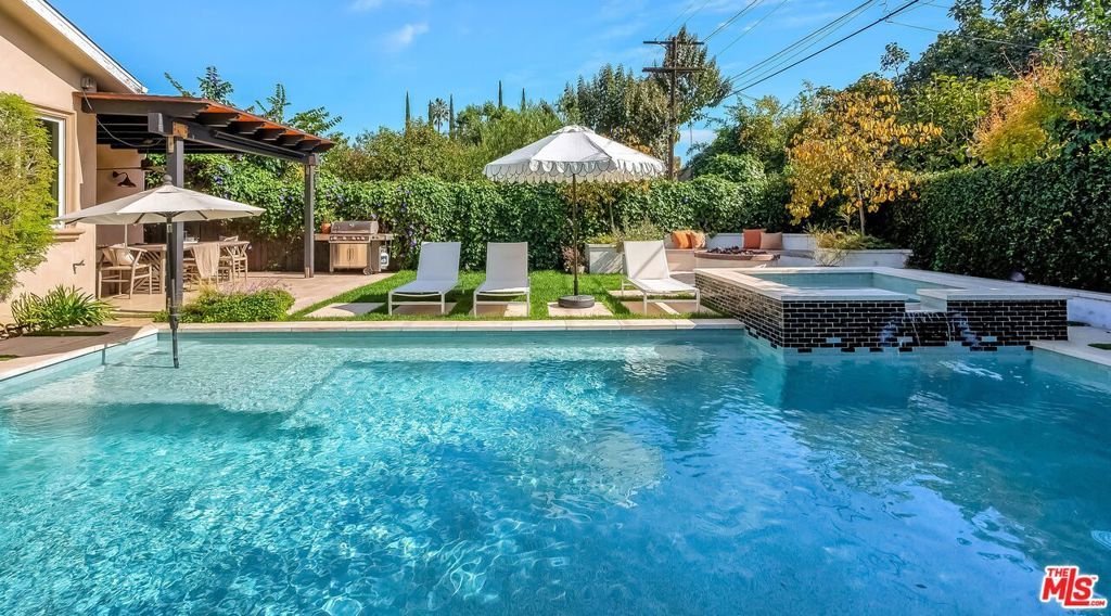 Photo of Listing #25605707