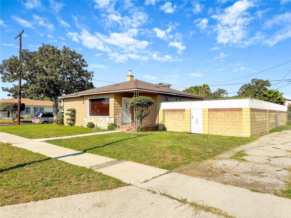 Photo of Listing #DW25252172