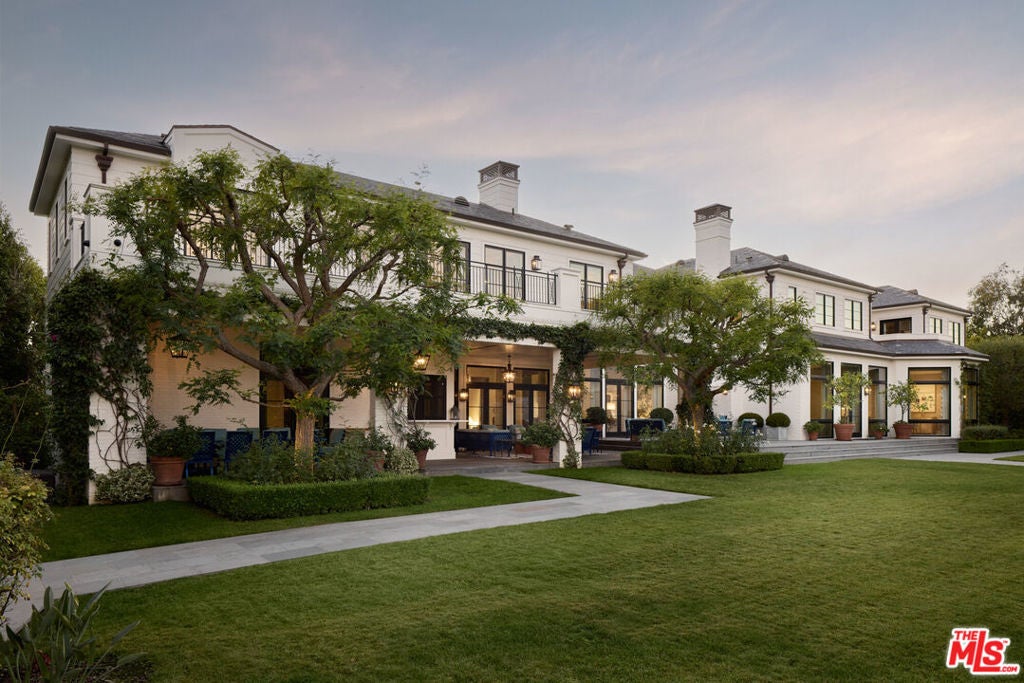 Photo of Listing #25611933