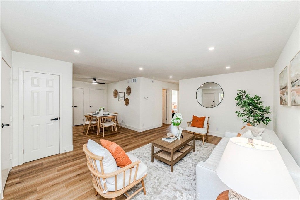 Photo of Listing #PW25252341