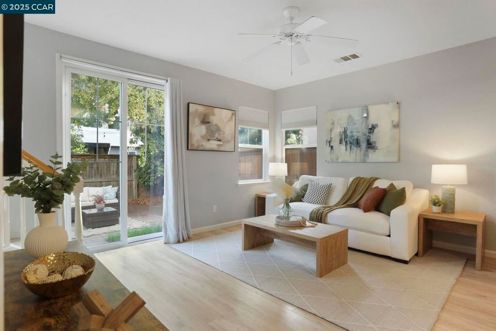 Photo of Listing #41116535