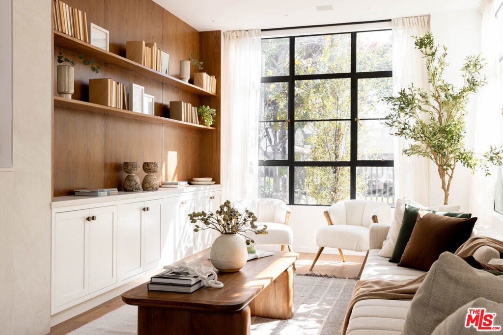 Photo of Listing #25612581