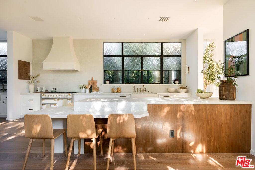 Photo of Listing #25612581