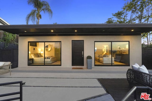 3838 Buena Park Drive, Studio City