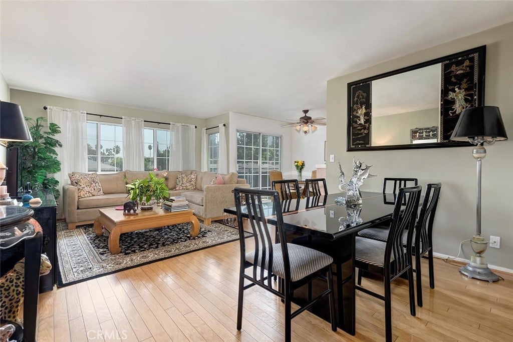 Photo of Listing #SR25252505