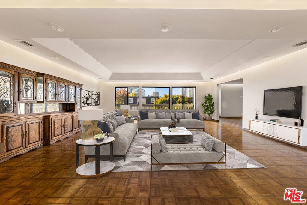 Photo of Listing #25612533