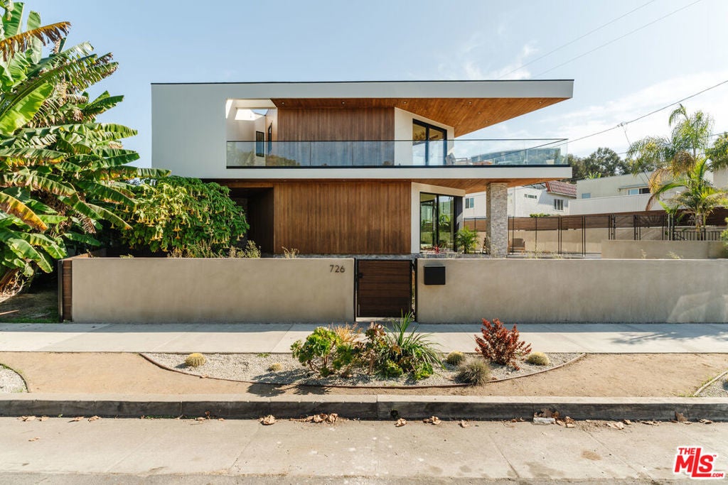 Photo of Listing #25614045