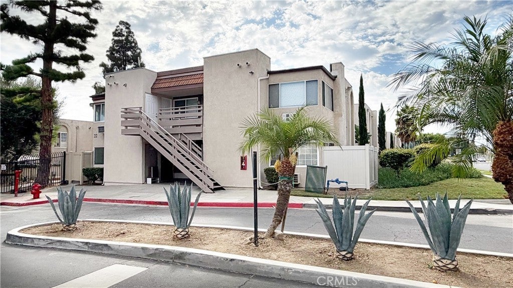 Photo of Listing #OC25253086