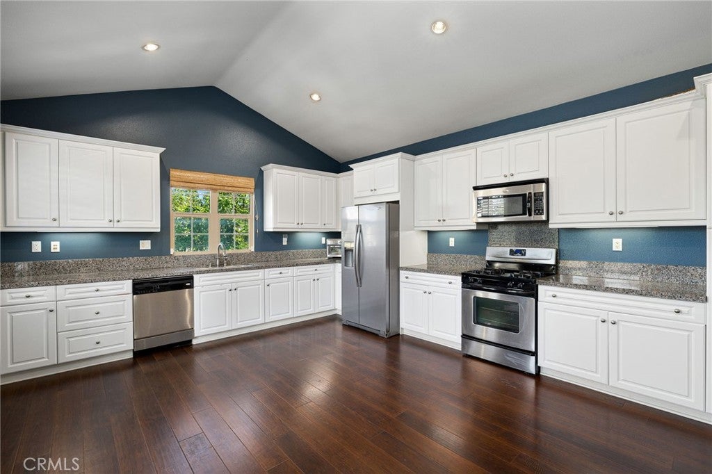 Photo of Listing #CV25253110