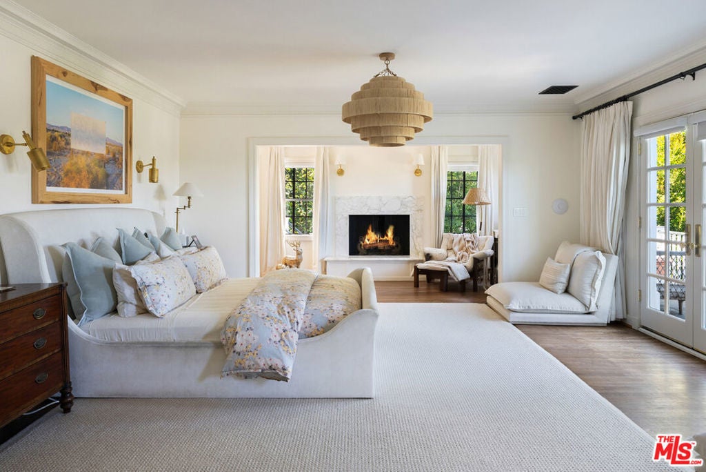 Photo of Listing #25613695