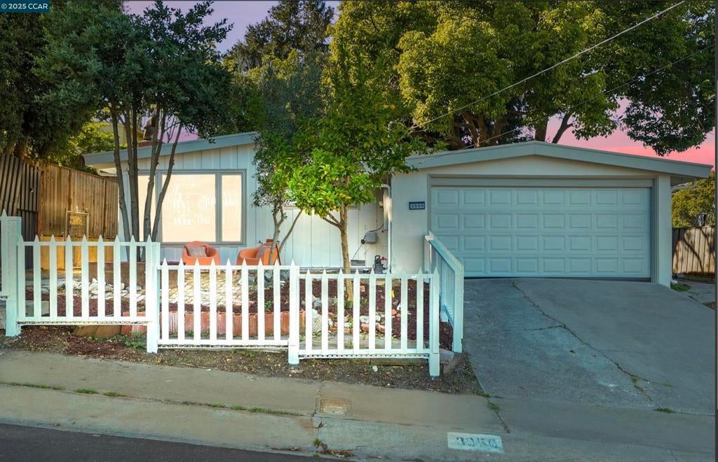 Photo of Listing #41116585