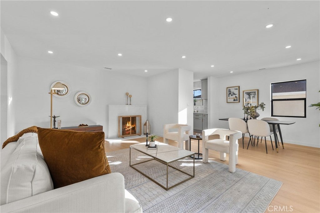 Photo of Listing #SR25253248