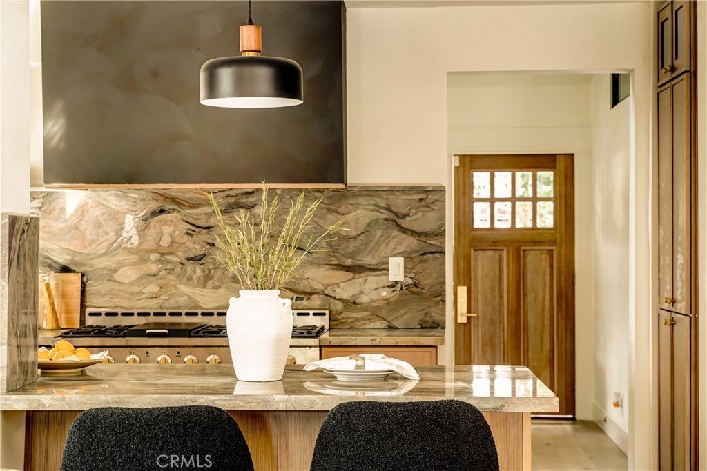 Photo of Listing #PW25253182