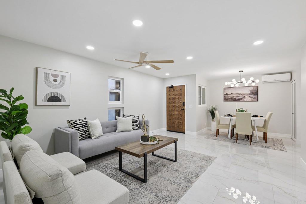 Photo of Listing #PTP2508319