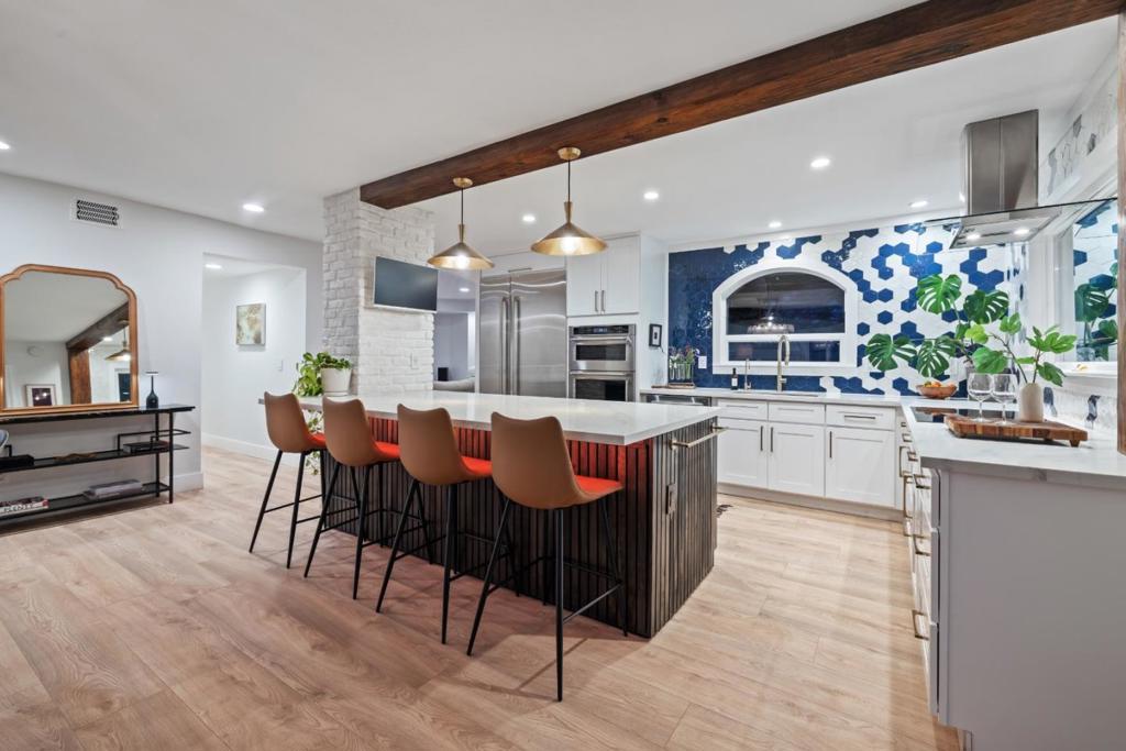 Photo of Listing #ML82025473