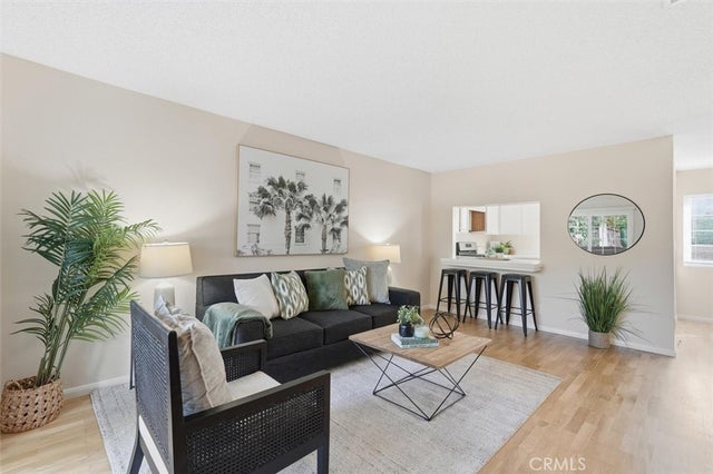 3101 Plaza Del Amo 8, Torrance.