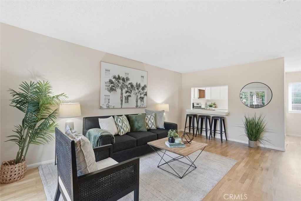 Photo of Listing #SB25252733