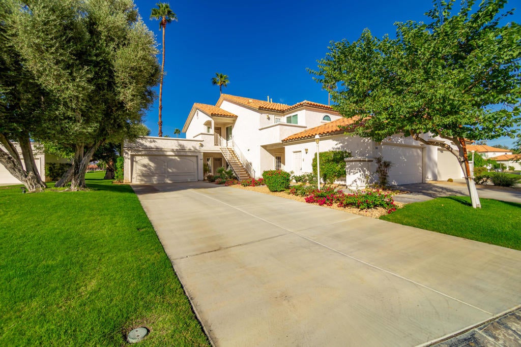 163 Desert Falls Circle, Palm Desert