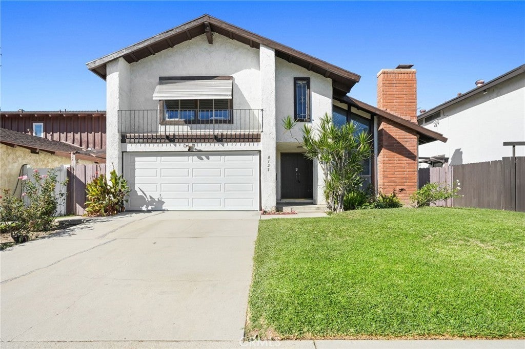 8125 Quakertown Avenue, Winnetka