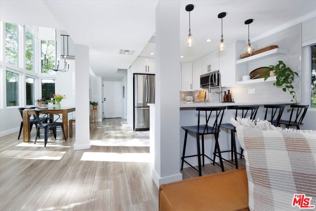 Photo of Listing #25614445