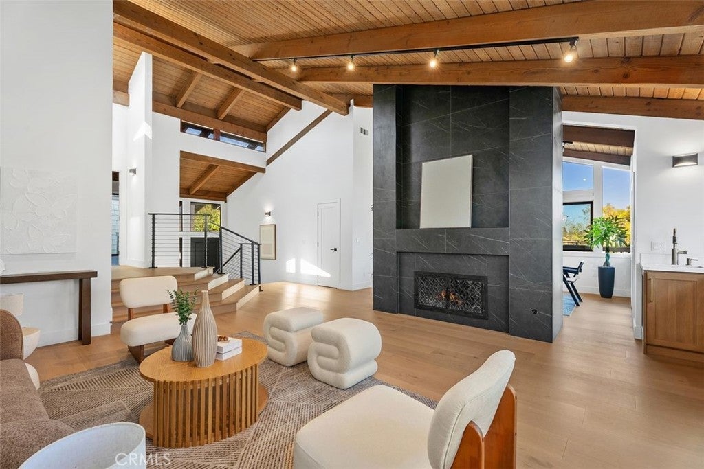 Photo of Listing #OC25252542