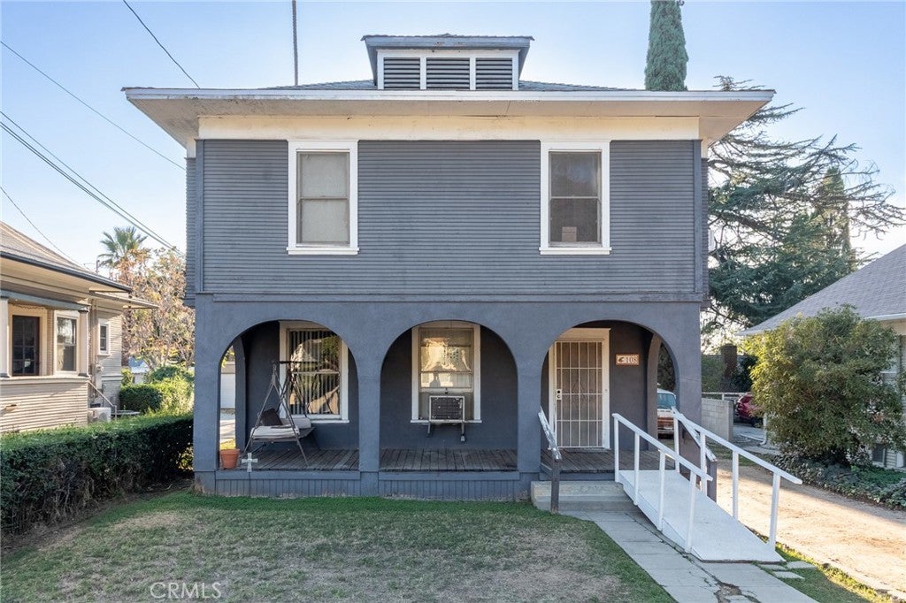 108 Buena Vista, Redlands