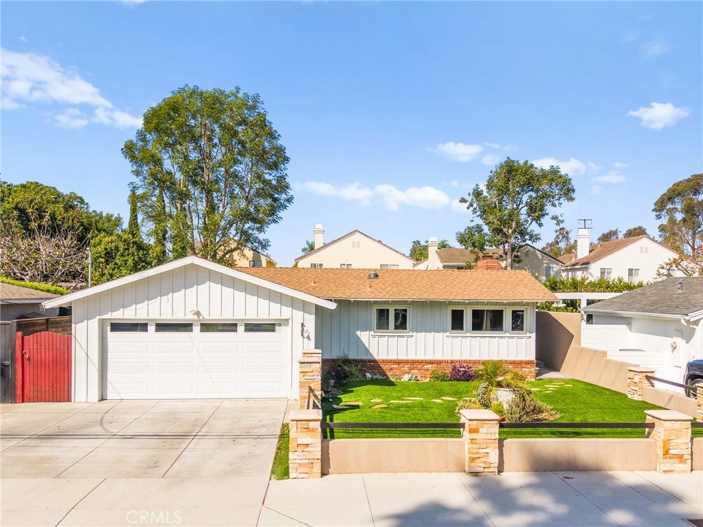 2689 Santa Ana Avenue, Costa Mesa