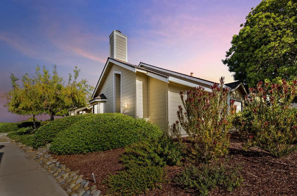 1051 Olympic Lane, Seaside