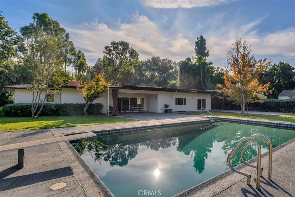 Photo of Listing #SR25253598