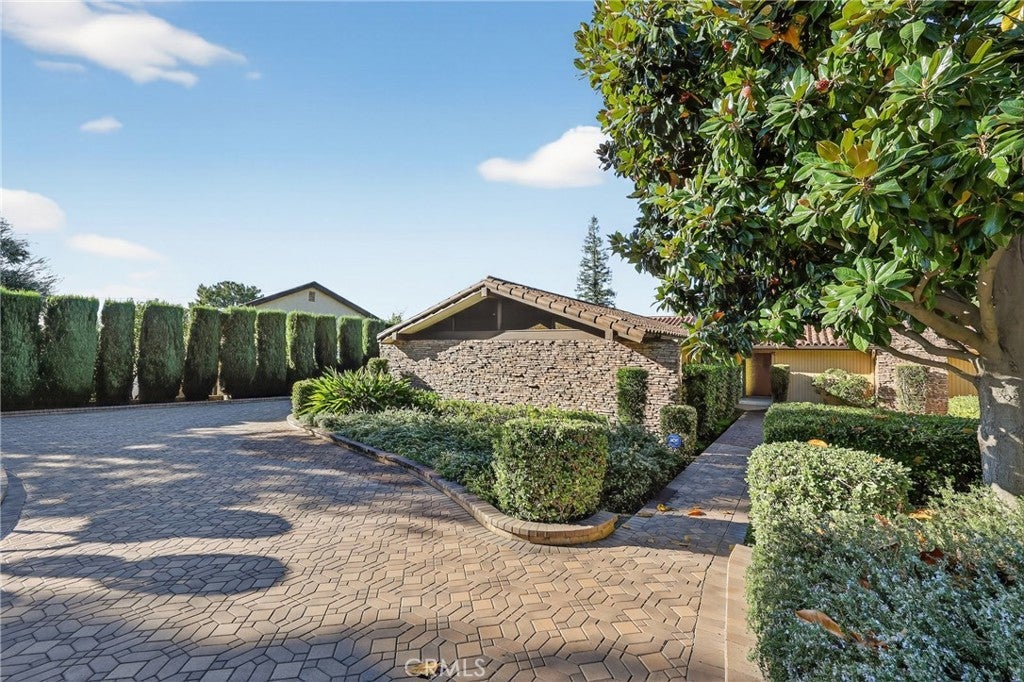 Photo of Listing #CV25253315