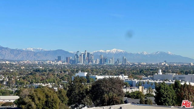 3921 Don Diablo Drive, Los Angeles