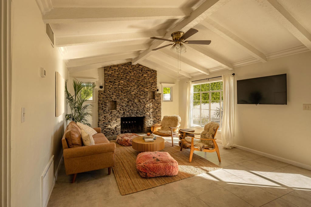 Photo of Listing #219138227PS